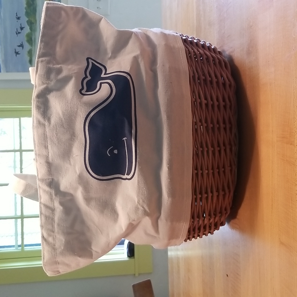 NWT Vineyard Vines for Target basket beach bag